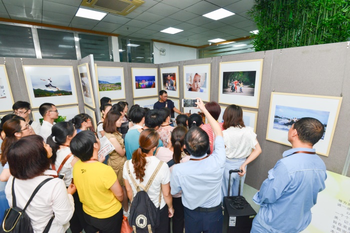 ����������