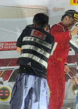 640?wx_fmt=jpeg#imgIndex=4 开云kaiyun电竞反光背心10